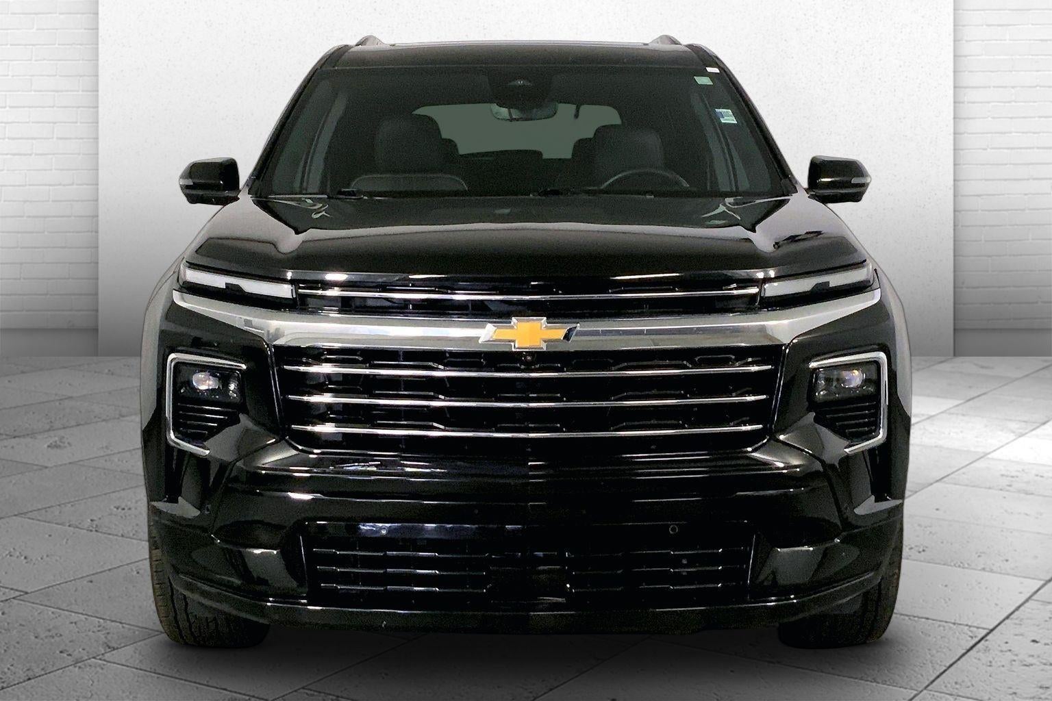 Used 2025 Chevrolet Traverse High Country with VIN 1GNEVKRS8SJ234978 for sale in Kansas City