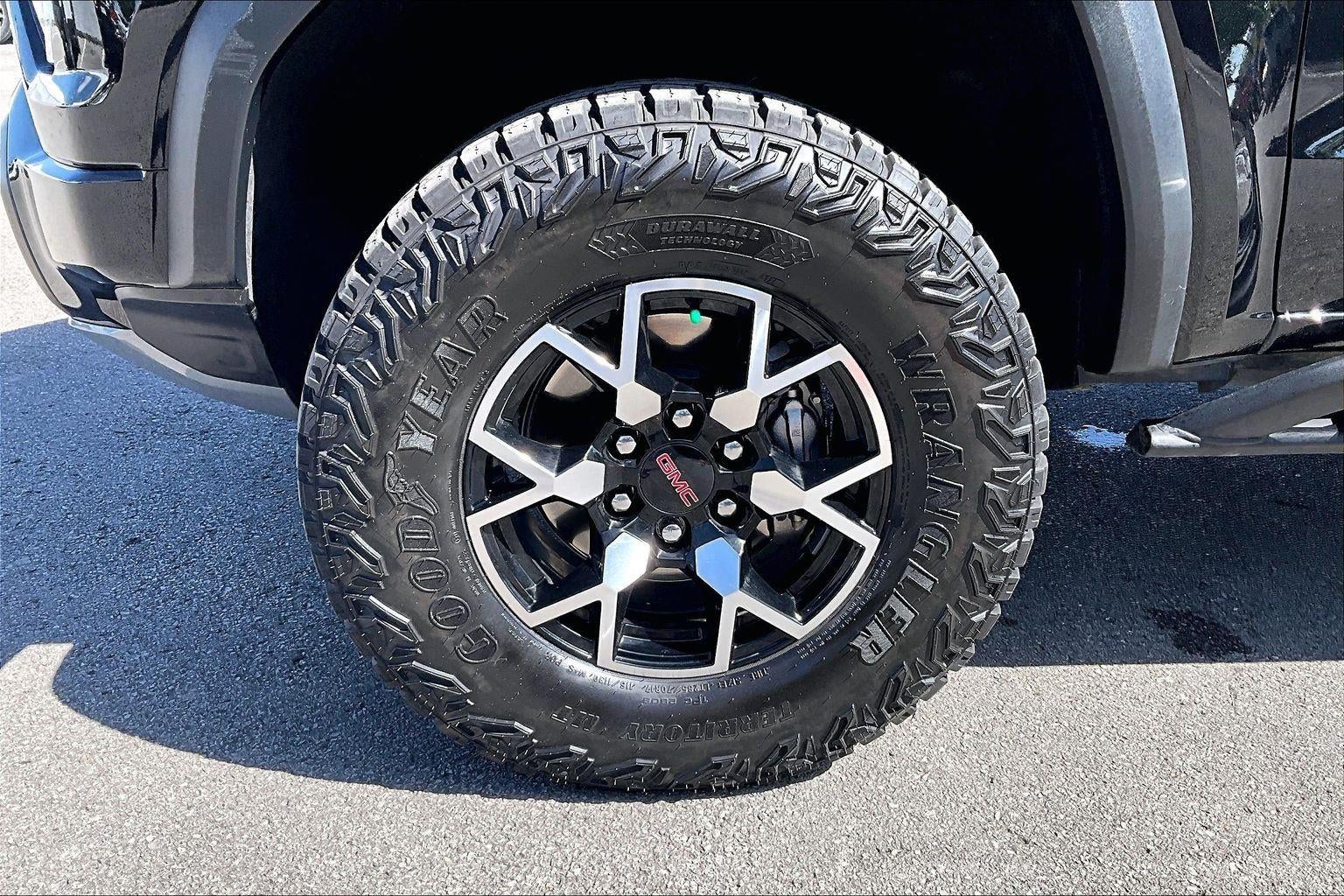 2025 GMC Canyon AT4