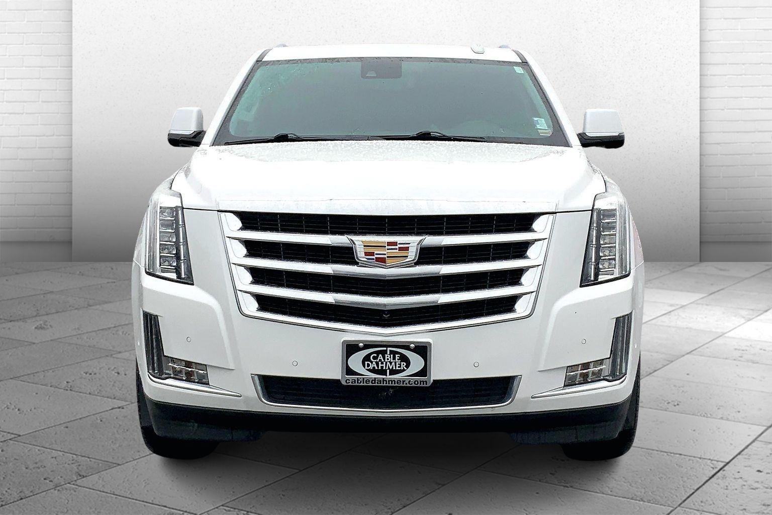 Used 2020 Cadillac Escalade Premium Luxury with VIN 1GYS4CKJ3LR242330 for sale in Kansas City