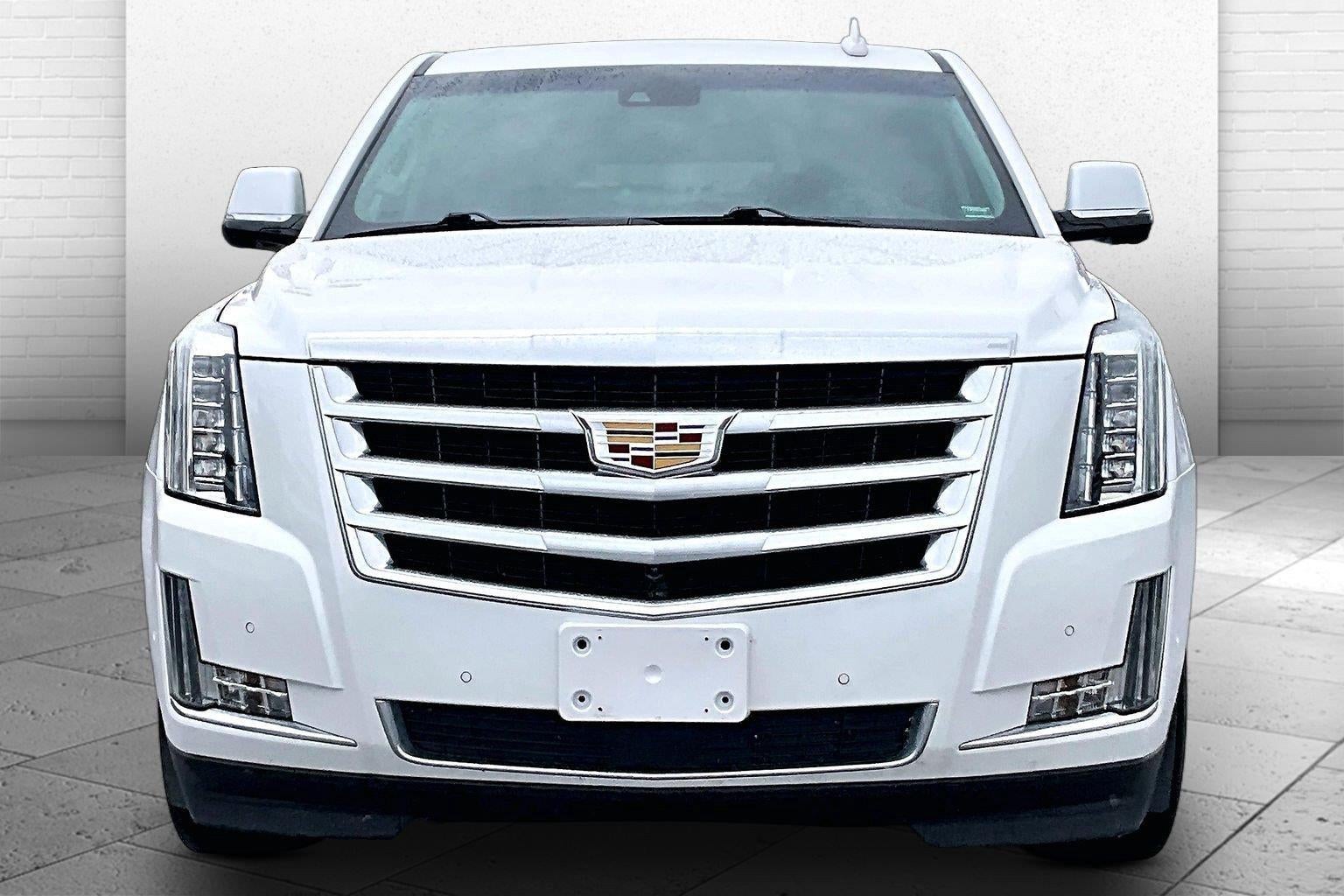 Used 2019 Cadillac Escalade ESV Premium Luxury with VIN 1GYS4JKJ3KR206740 for sale in Kansas City
