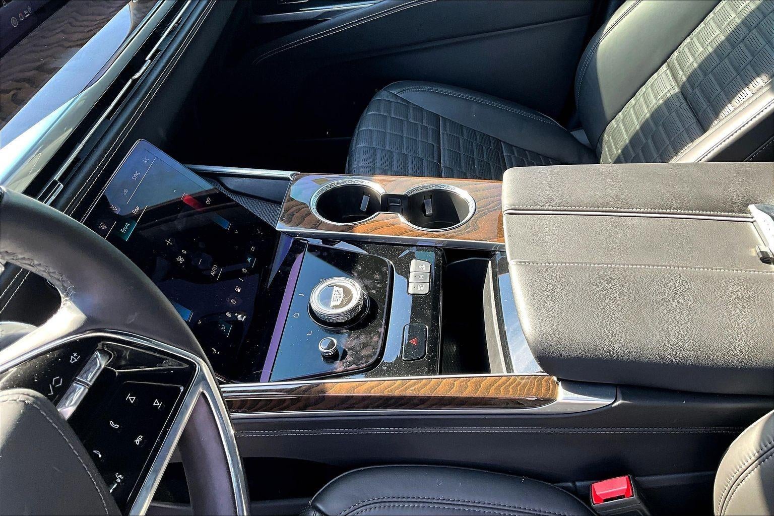 2025 Cadillac Escalade Premium Luxury Platinum