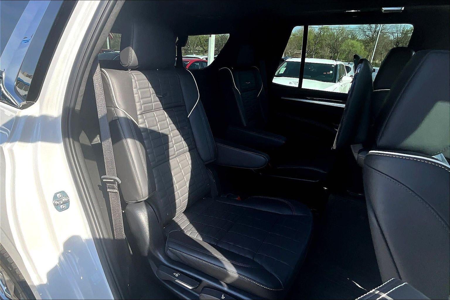 2025 Cadillac Escalade Premium Luxury Platinum