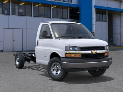 2025 Chevrolet Express Cutaway 3500 1WT