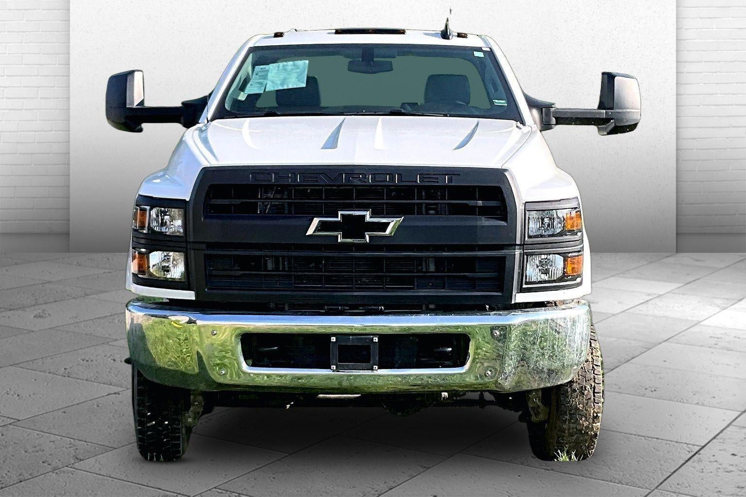 2023 Chevrolet Silverado 5500 HD Work Truck