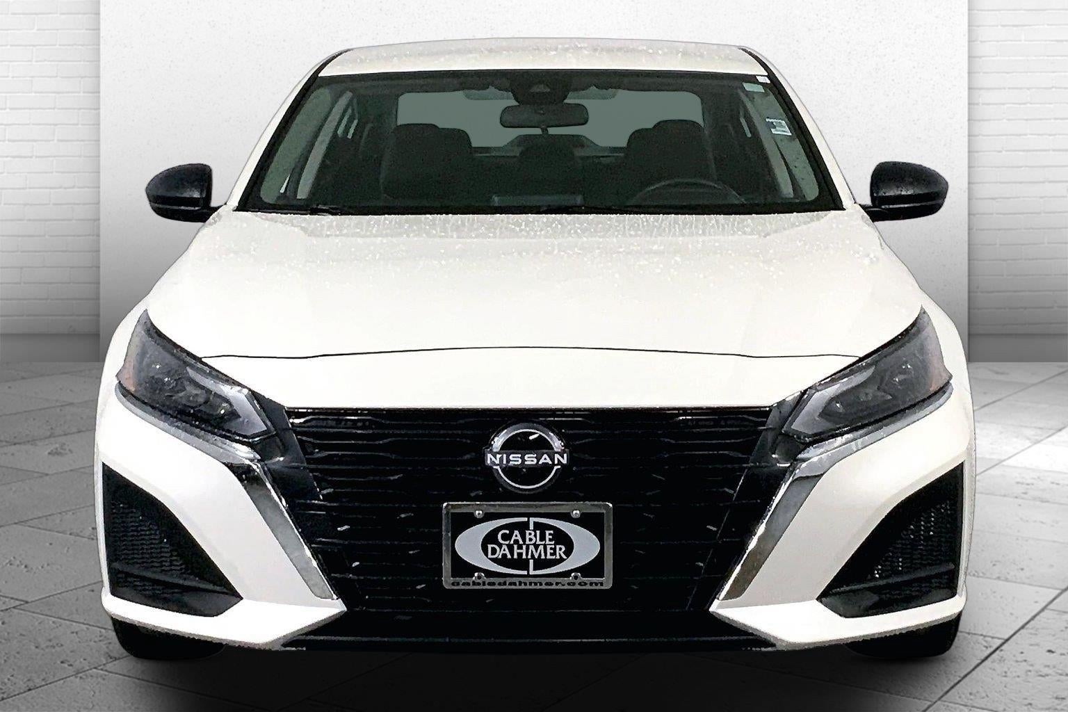 Used 2025 Nissan Altima SV with VIN 1N4BL4DV1SN304883 for sale in Kansas City