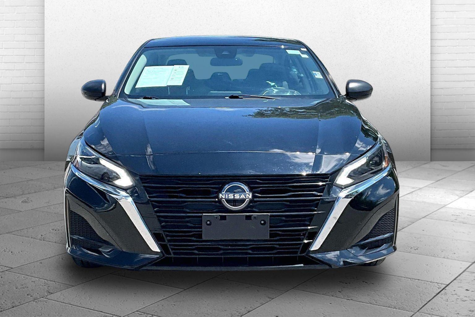 Used 2025 Nissan Altima SV with VIN 1N4BL4DV1SN391734 for sale in Kansas City
