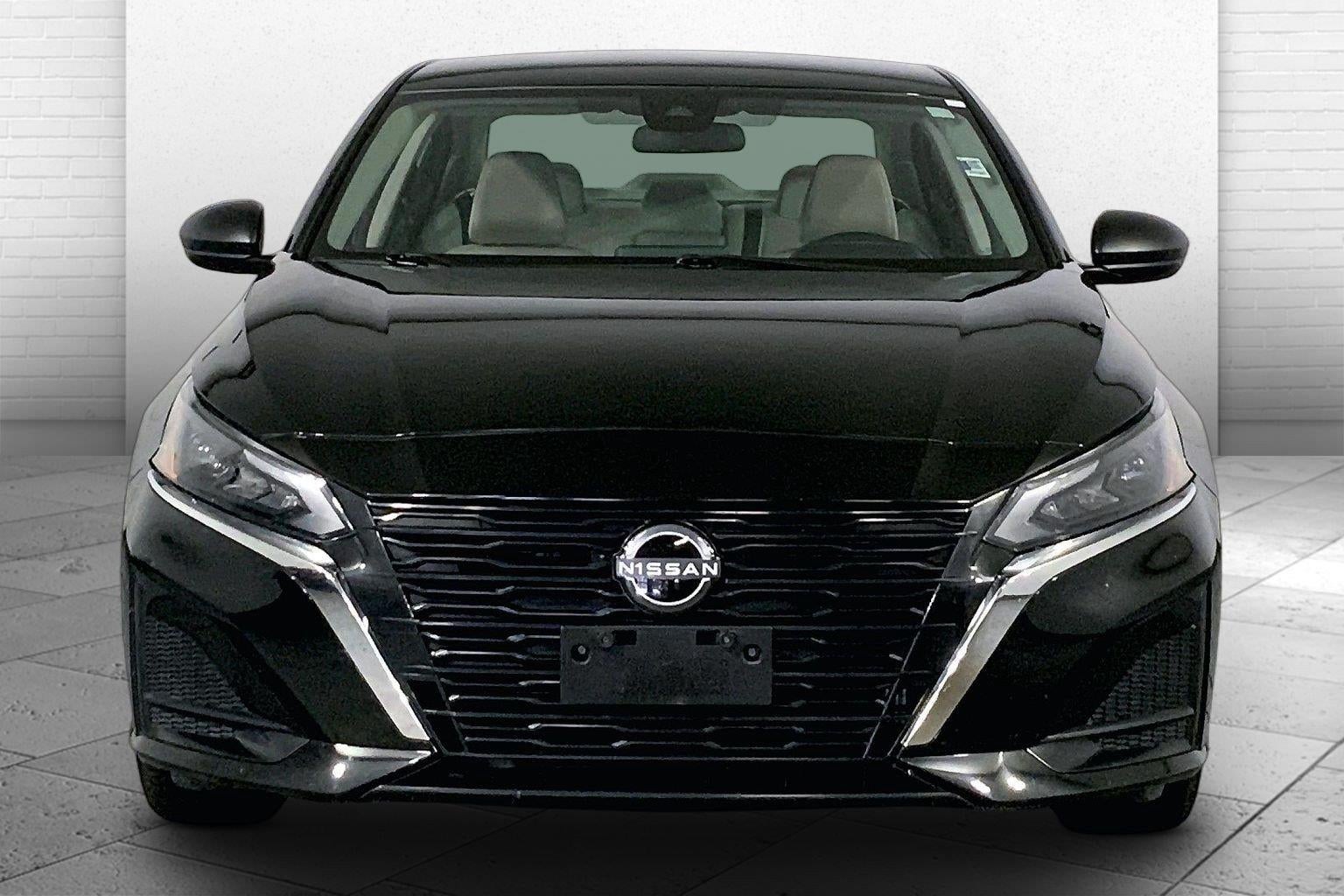 Used 2025 Nissan Altima SV with VIN 1N4BL4DV3SN316369 for sale in Kansas City
