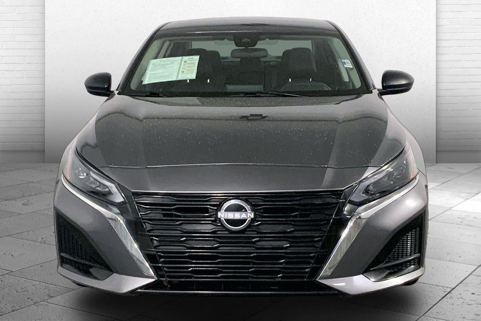 Used 2025 Nissan Altima SV with VIN 1N4BL4DV4SN386091 for sale in Kansas City