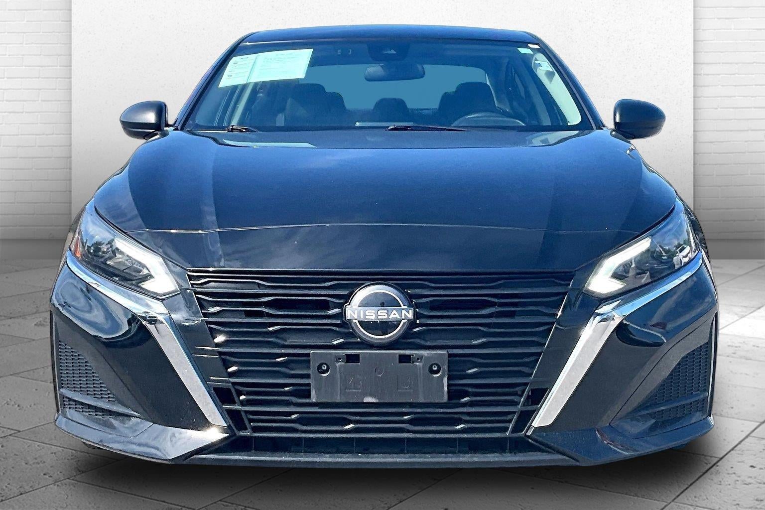 Used 2025 Nissan Altima SV with VIN 1N4BL4DV6SN352671 for sale in Kansas City
