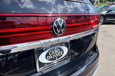 2024 Volkswagen Atlas 2.0T SE