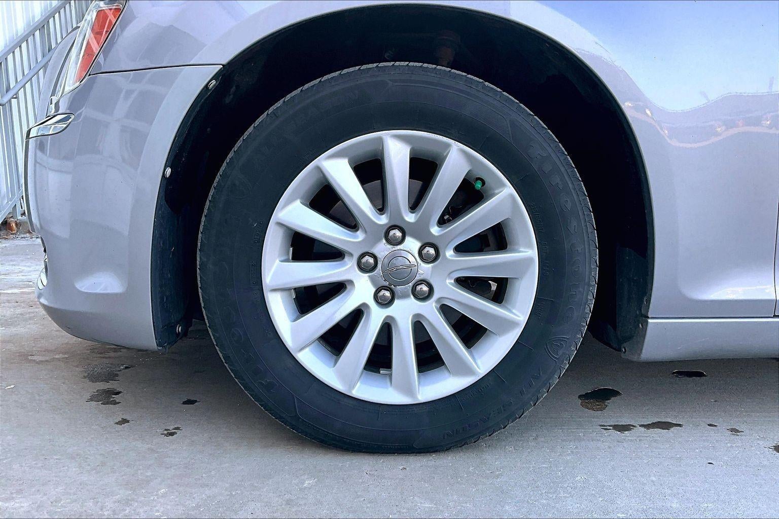 2014 Chrysler 300 Base