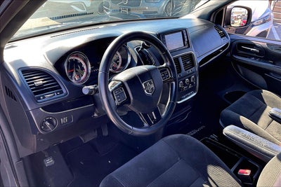 2017 Dodge Grand Caravan SE Plus
