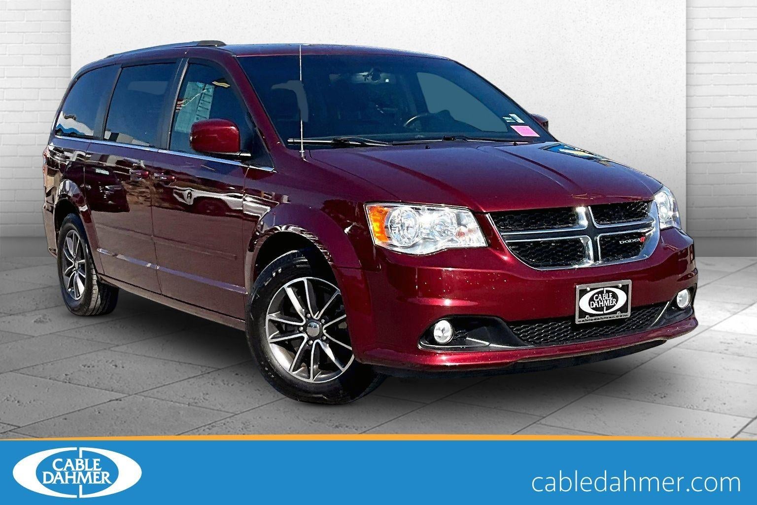 2017 Dodge Grand Caravan SXT's photo