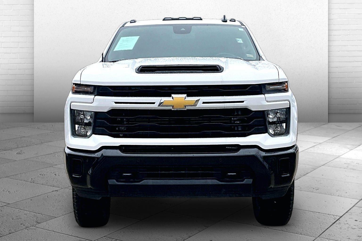 Used 2025 Chevrolet Silverado 2500HD Custom with VIN 2GC4KMEY6S1109166 for sale in Kansas City