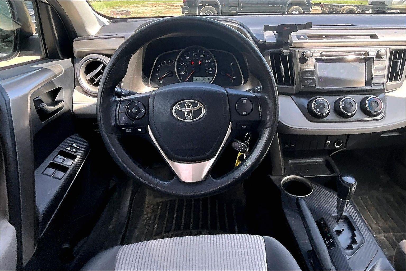 2013 Toyota RAV4 LE