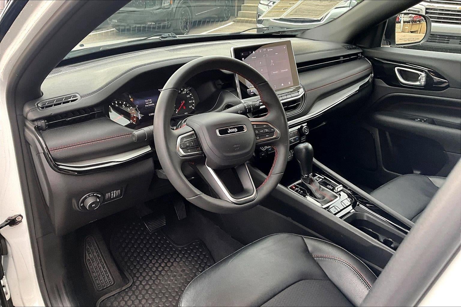 2025 Jeep Compass Trailhawk - Photo 13