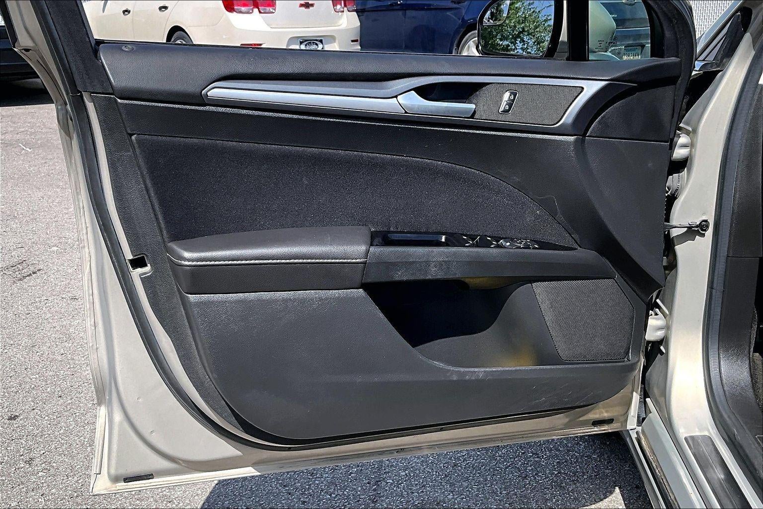 2015 Ford Fusion SE