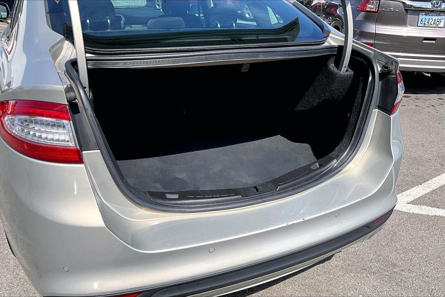 2015 Ford Fusion SE