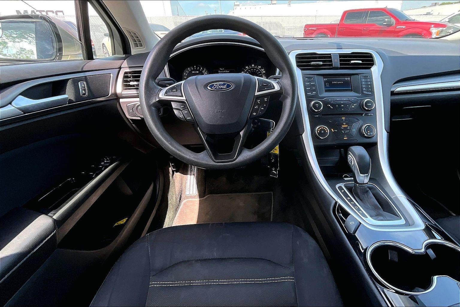 2015 Ford Fusion SE