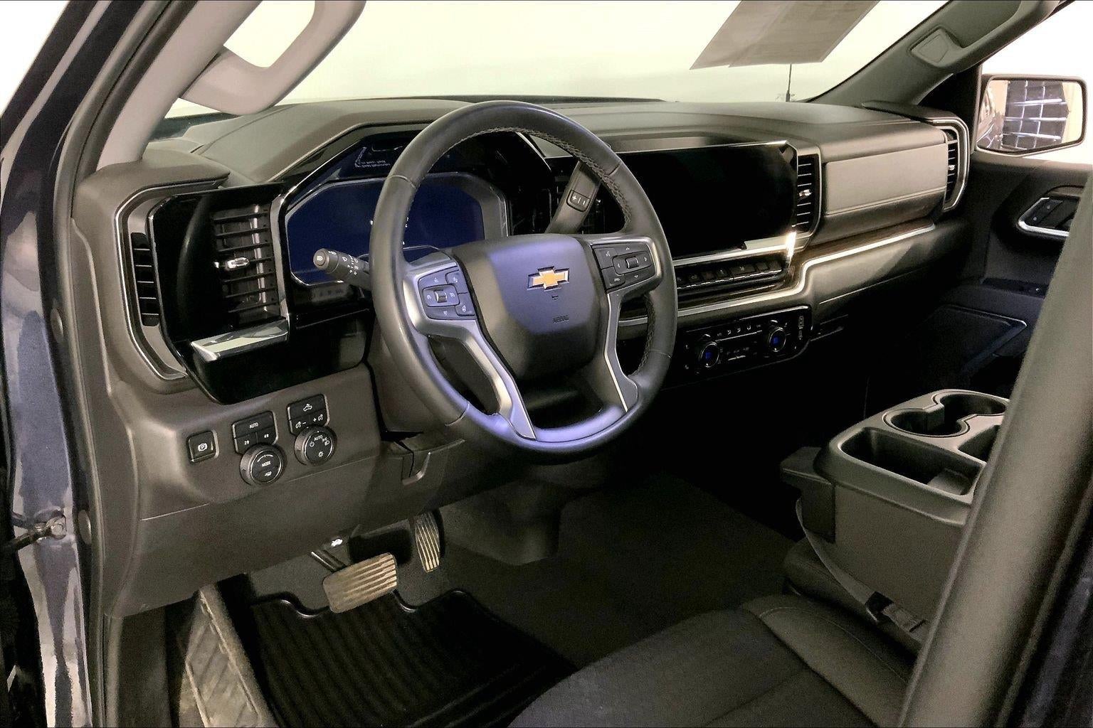 2024 Chevrolet Silverado 1500 LT (2FL)