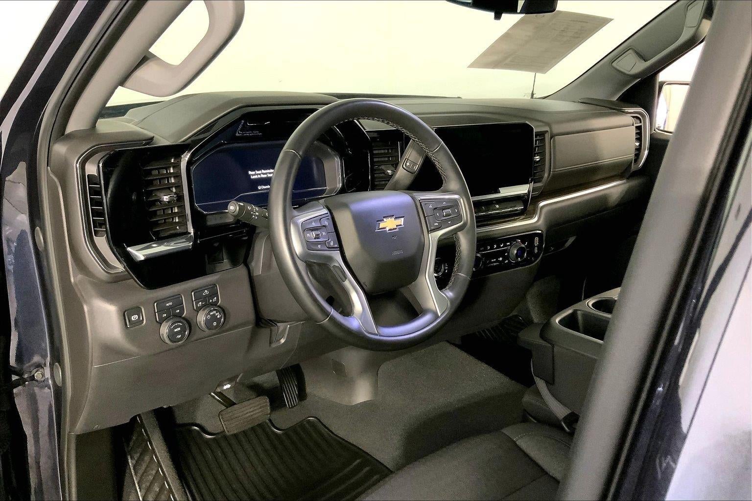 2024 Chevrolet Silverado 1500 LT (2FL)