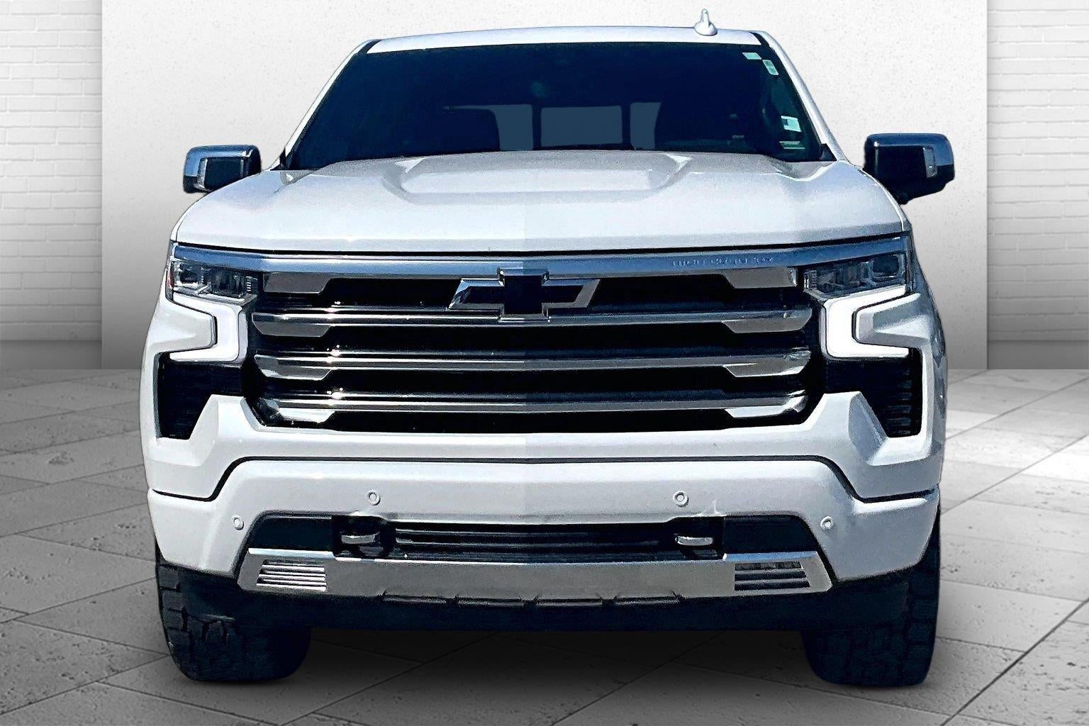 Used 2024 Chevrolet Silverado 1500 High Country with VIN 3GCUDJED4RG379942 for sale in Kansas City