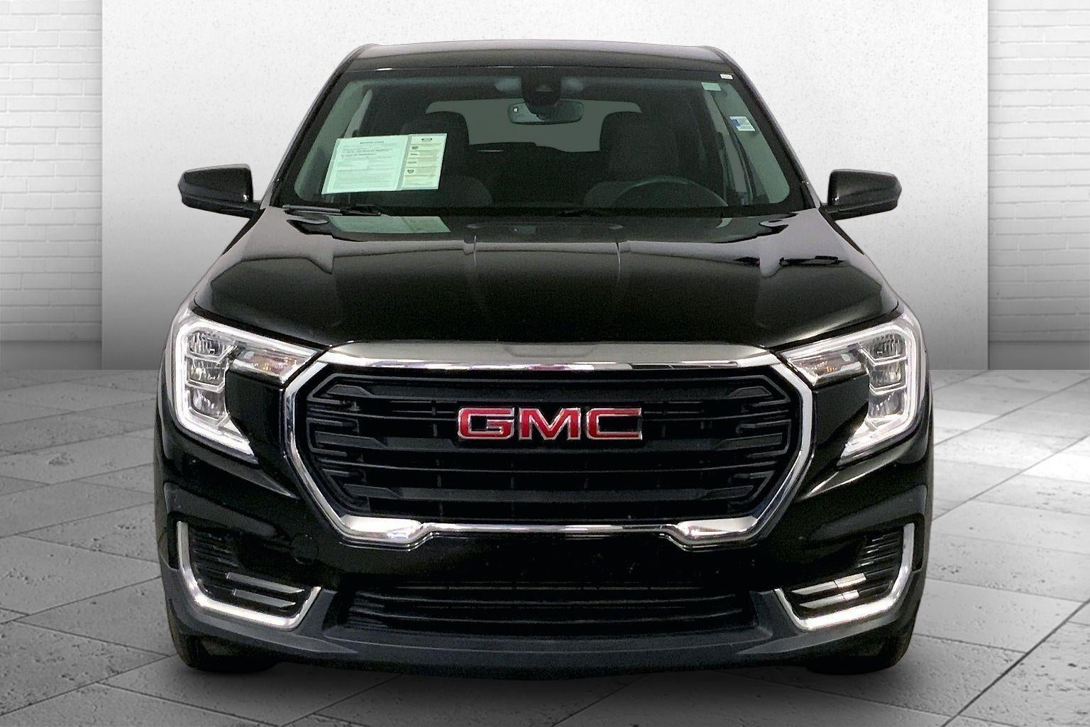 Used 2024 GMC Terrain SLE with VIN 3GKALMEG2RL390015 for sale in Kansas City