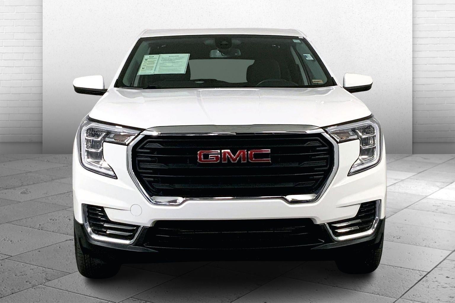 Used 2024 GMC Terrain SLE with VIN 3GKALTEG6RL334816 for sale in Kansas City