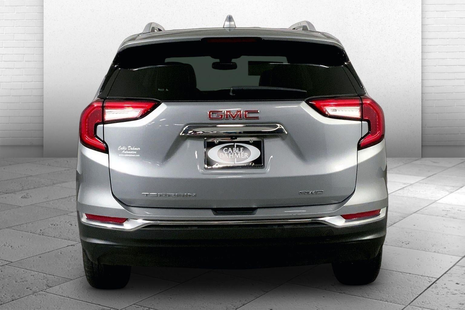 2024 GMC Terrain SLT