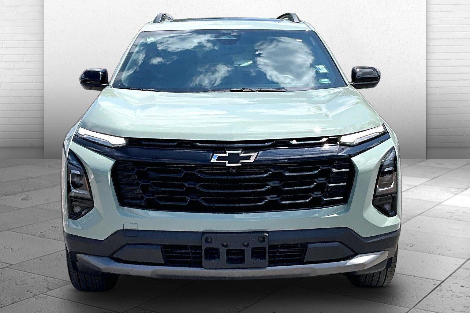 Used 2025 Chevrolet Equinox LT with VIN 3GNAXPEG8SL109480 for sale in Kansas City