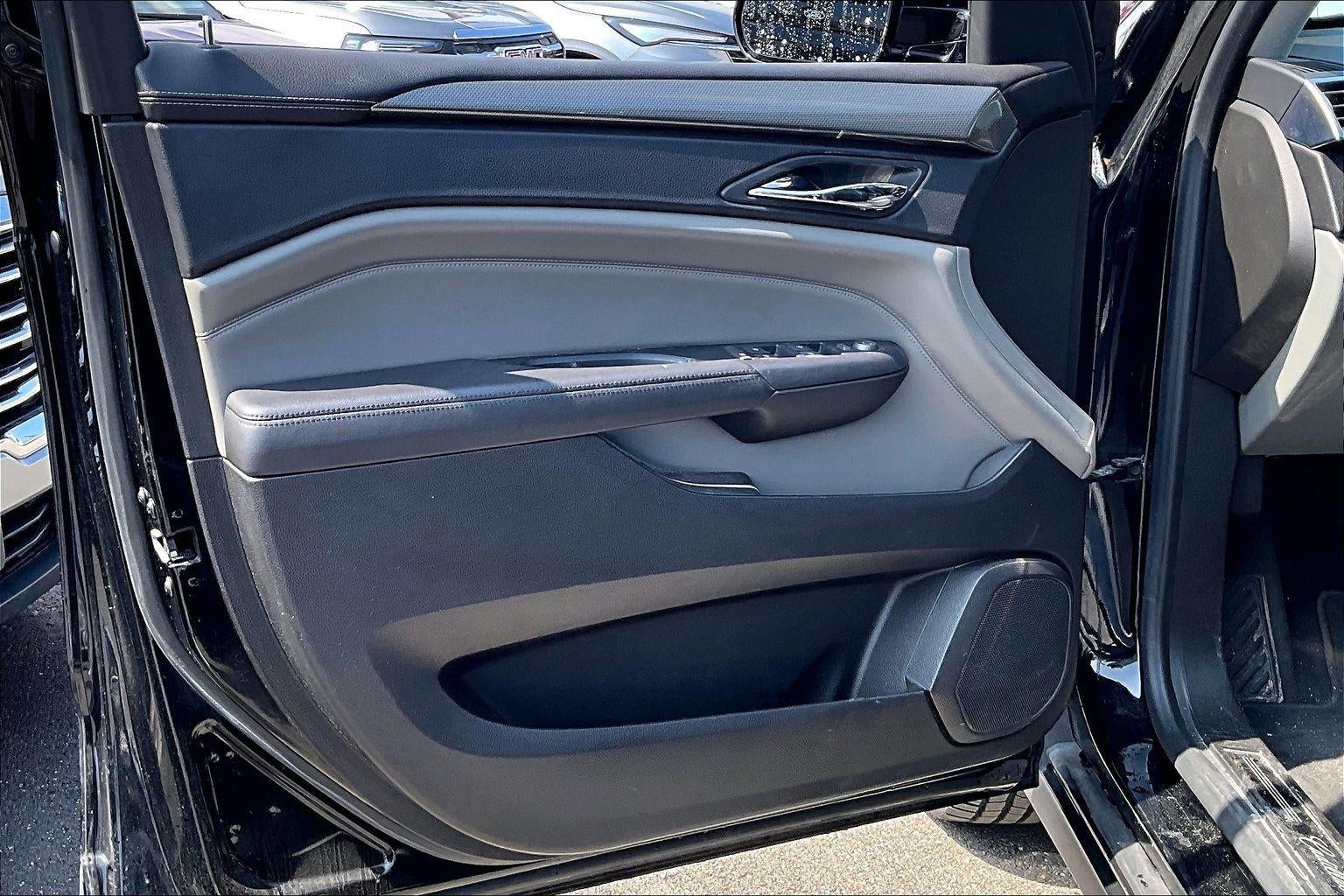 2010 Cadillac SRX Base