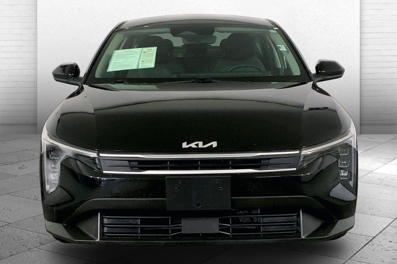 Used 2025 Kia K4 LXS with VIN 3KPFT4DE5SE102760 for sale in Kansas City