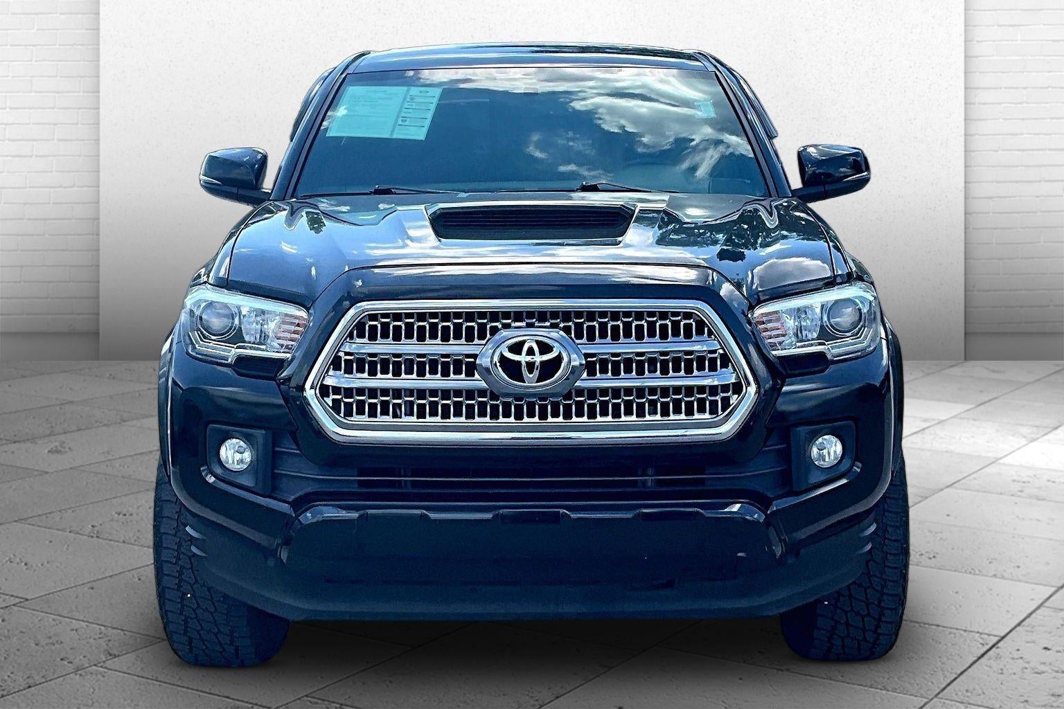 Used 2016 Toyota Tacoma TRD Sport with VIN 3TMAZ5CN6GM014619 for sale in Kansas City