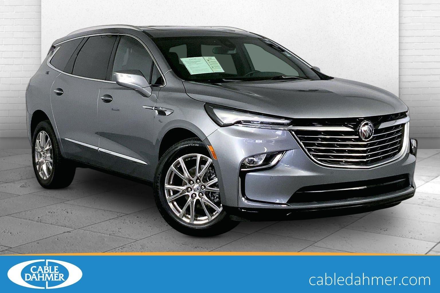 2023 Buick Enclave Essence AWD's photo