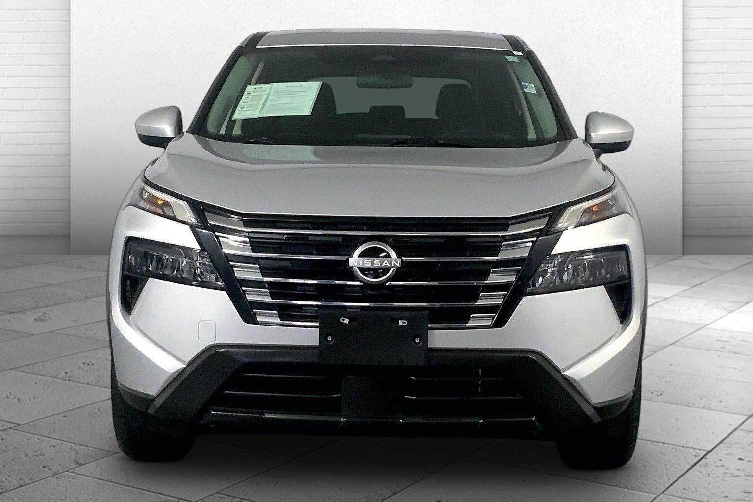 Used 2025 Nissan Rogue SV with VIN 5N1BT3BB0SC812038 for sale in Kansas City