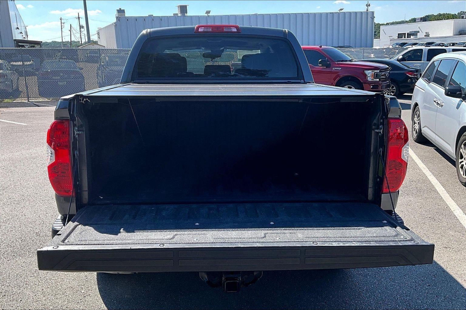 2018 Toyota Tundra 4WD SR5