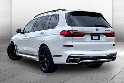 2021 BMW X7 M50i