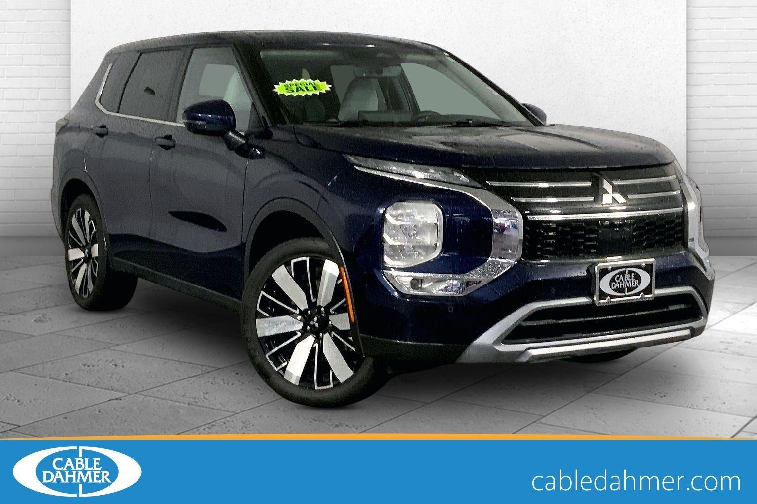 2025 Mitsubishi Outlander SE S-AWC's photo