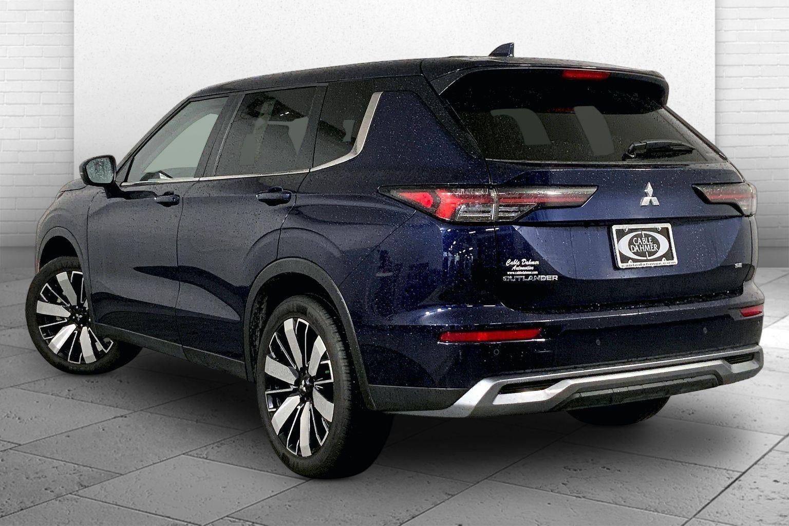 2025 Mitsubishi Outlander SE