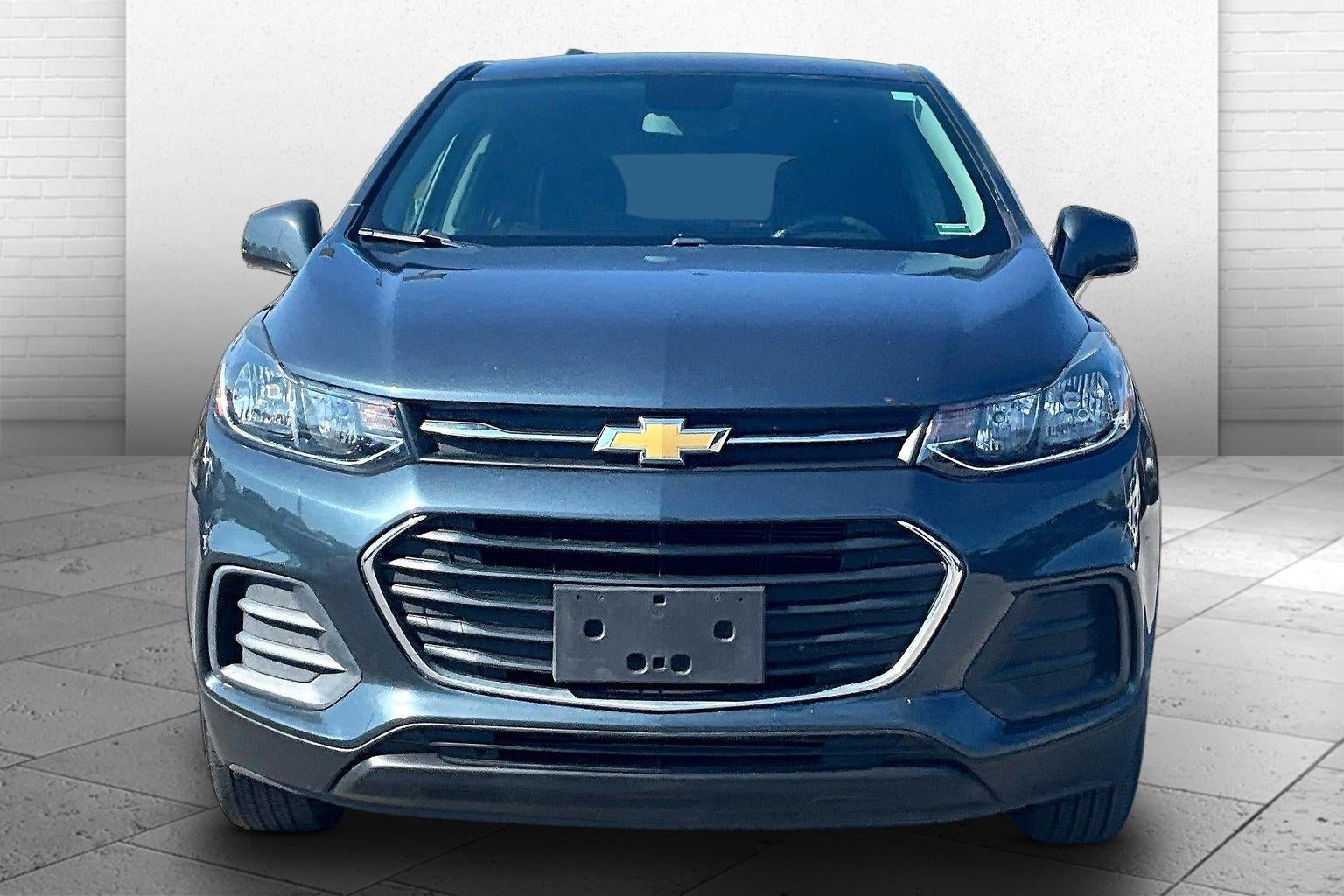 Used 2022 Chevrolet Trax LS with VIN KL7CJNSM4NB538765 for sale in Kansas City
