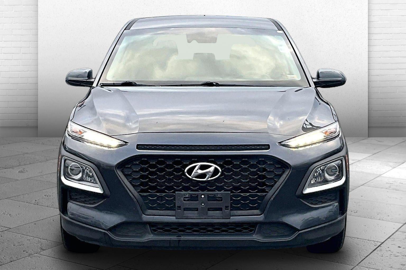 Used 2019 Hyundai Kona SE with VIN KM8K1CAA2KU291171 for sale in Kansas City