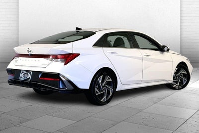 2024 Hyundai Elantra Limited