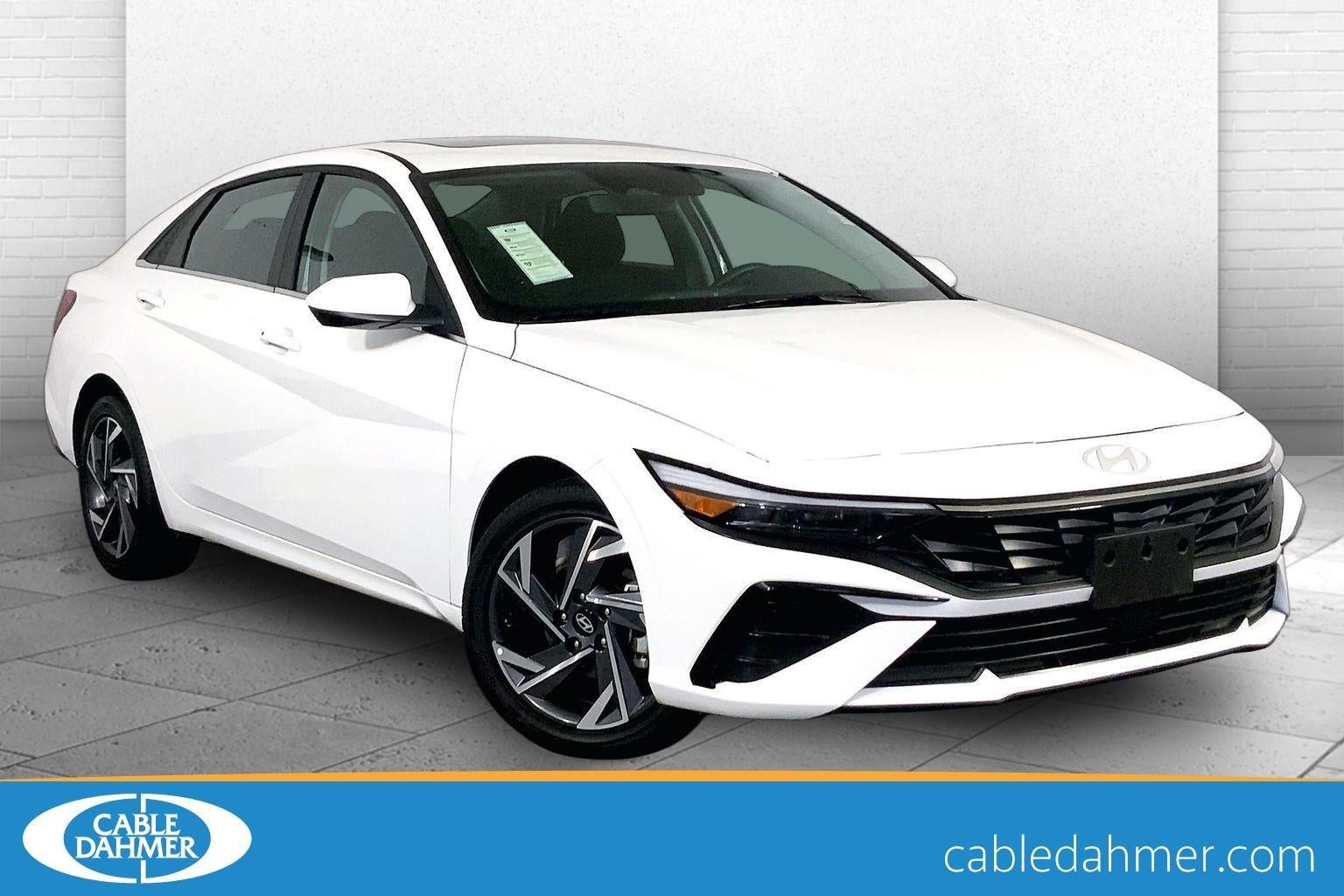 2025 Hyundai Elantra 2.0 SEL Convenience IVT's photo