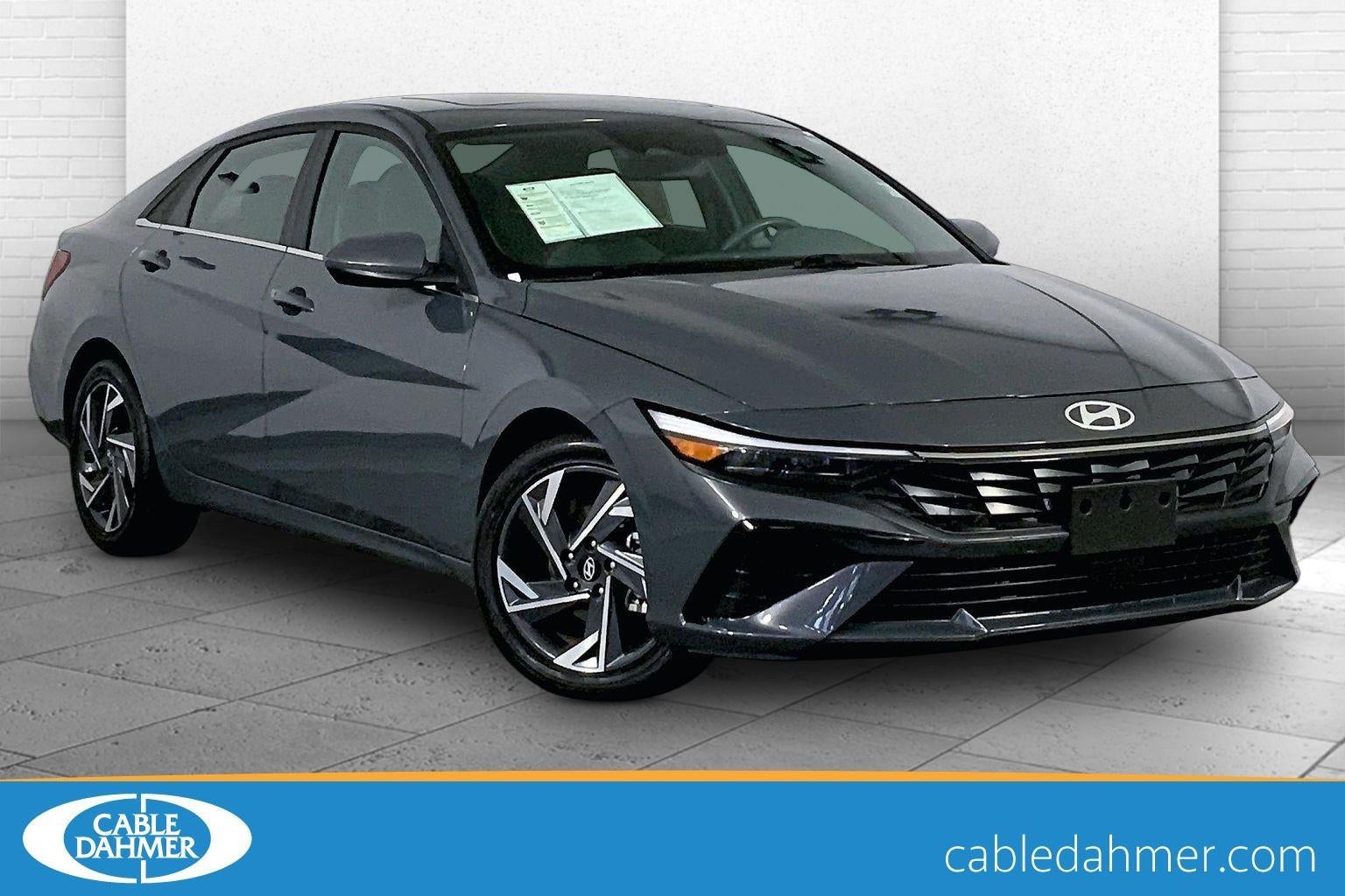 2025 Hyundai Elantra 2.0 SEL Convenience IVT's photo
