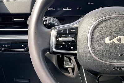 2025 Kia Carnival SX