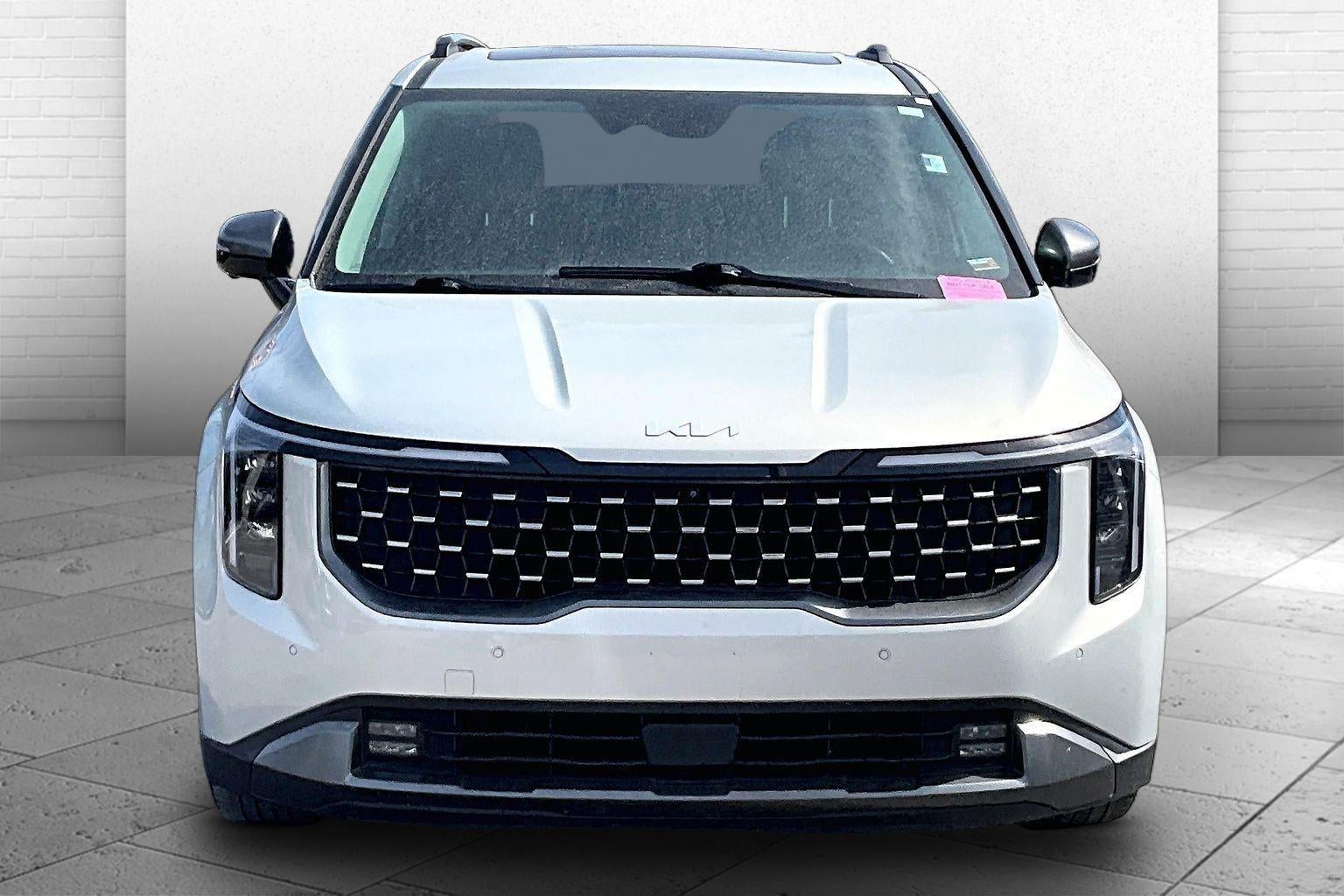 Used 2025 Kia Carnival SX with VIN KNDNE5K37S6467590 for sale in Kansas City