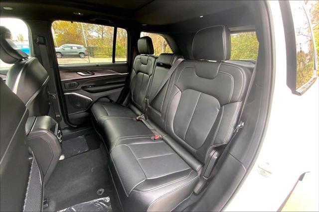 2025 Jeep Grand Cherokee Overland 4x4