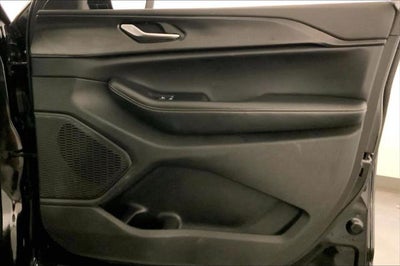 2023 Jeep Grand Cherokee L Laredo 4x4