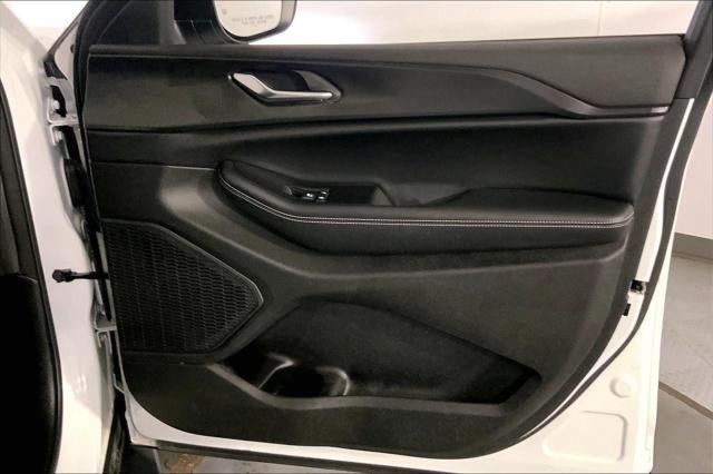 2025 Jeep Grand Cherokee L Laredo 4x4