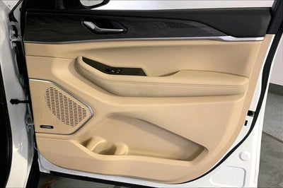 2025 Jeep Grand Cherokee L Limited 4x4